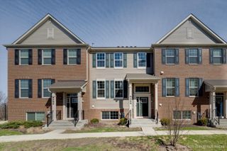 8988 Dolby Street, Huntley, IL 60142