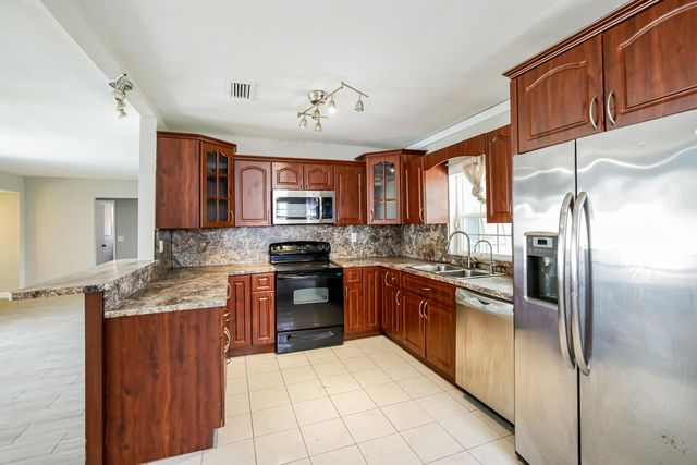 7824 Shalimar Street, Miramar, FL 33023