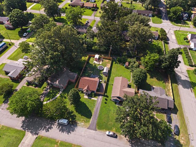 2420 Clay Street, Paducah, KY 42001