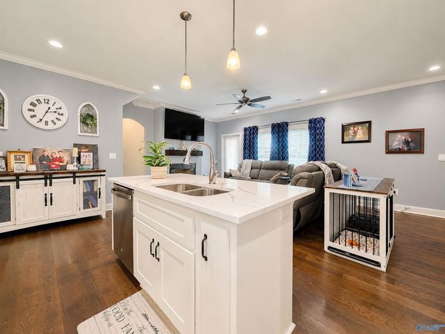 3013 Lisa Lane, Decatur, AL 35603