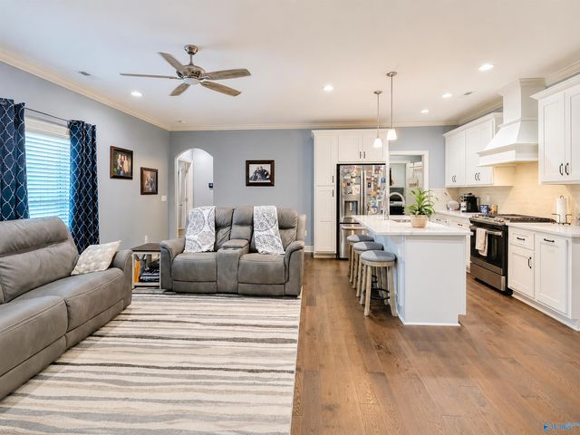 3013 Lisa Lane, Decatur, AL 35603