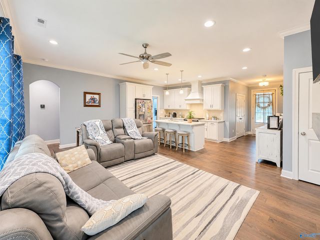 3013 Lisa Lane, Decatur, AL 35603
