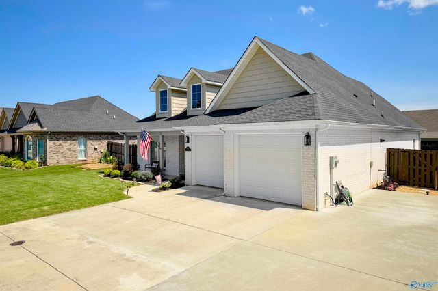 3013 Lisa Lane, Decatur, AL 35603