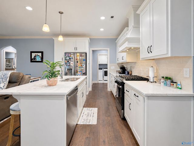 3013 Lisa Lane, Decatur, AL 35603
