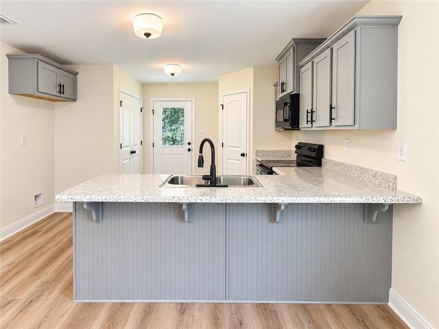 1121 Forest Glen Drive S, Mobile, AL 36618
