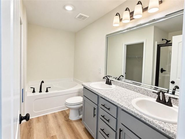 1121 Forest Glen Drive S, Mobile, AL 36618