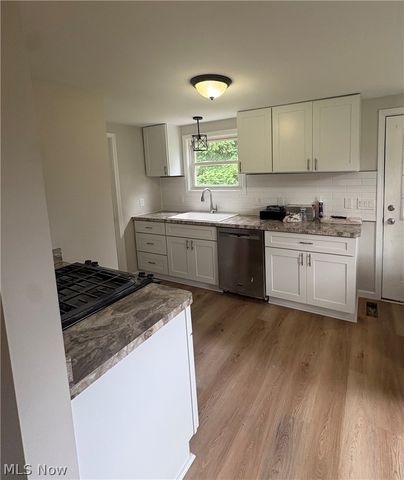 652 Alameda Avenue, Sheffield Lake, OH 44054