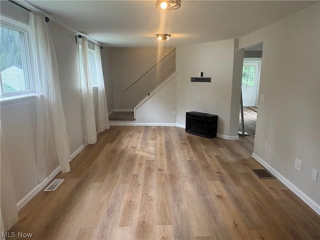 652 Alameda Avenue, Sheffield Lake, OH 44054