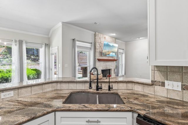 1065 Sunset Canyon DR N, Dripping Springs, TX 78620