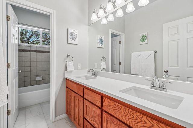 1065 Sunset Canyon DR N, Dripping Springs, TX 78620