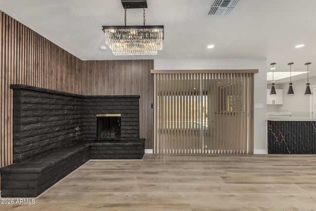 3920 W LANE Avenue, Phoenix, AZ 85051