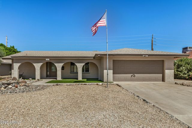 3920 W LANE Avenue, Phoenix, AZ 85051