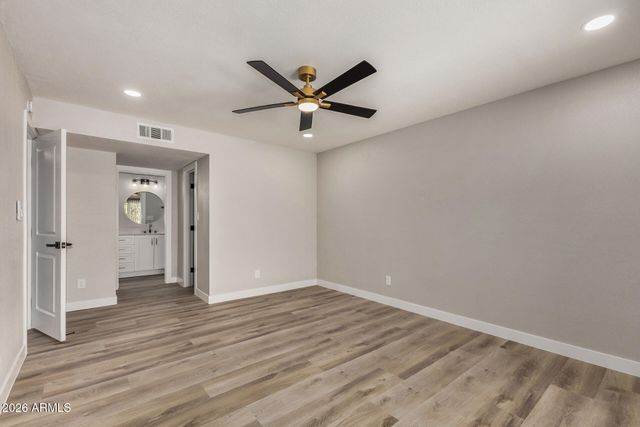 3920 W LANE Avenue, Phoenix, AZ 85051