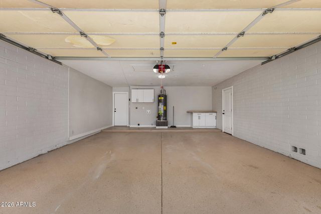 3920 W LANE Avenue, Phoenix, AZ 85051