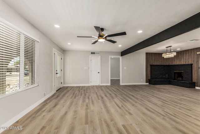 3920 W LANE Avenue, Phoenix, AZ 85051