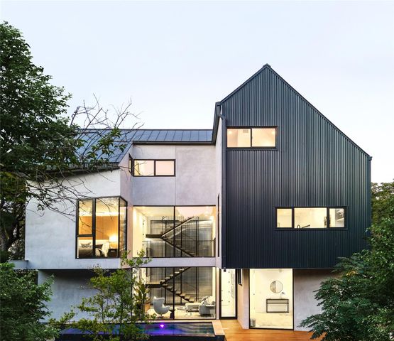 1115 W 31 ST, Austin, TX 78705