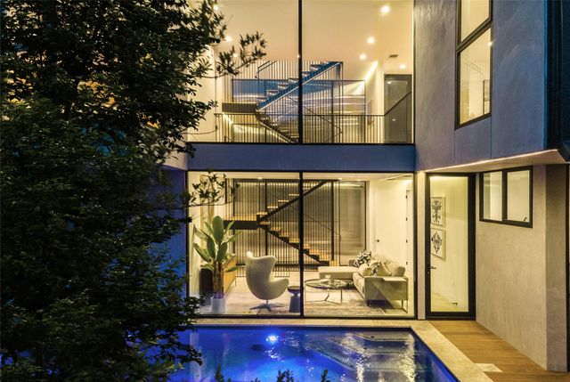 1115 W 31 ST, Austin, TX 78705