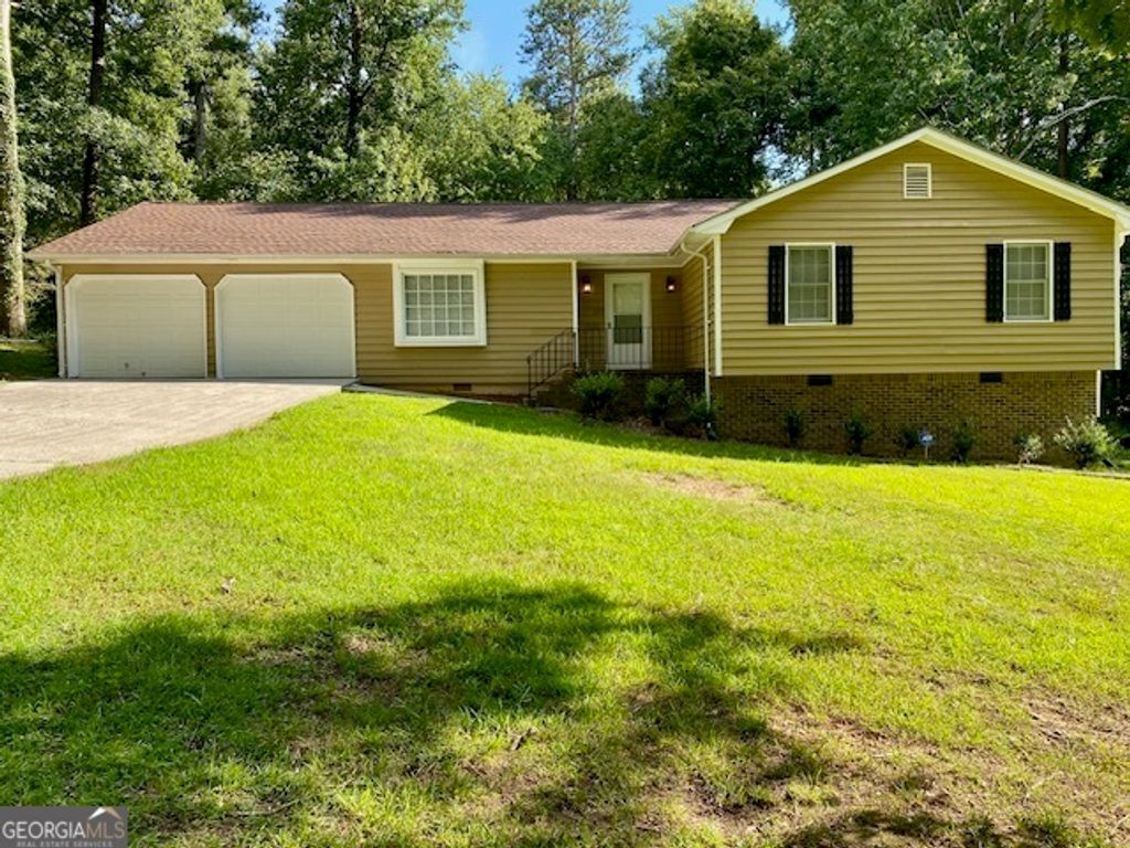 270 Huckleberry Lane, Ellenwood, GA 30294