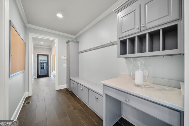 6249 Ben Parks Road, Murrayville, GA 30564