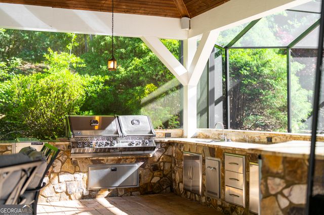 6249 Ben Parks Road, Murrayville, GA 30564