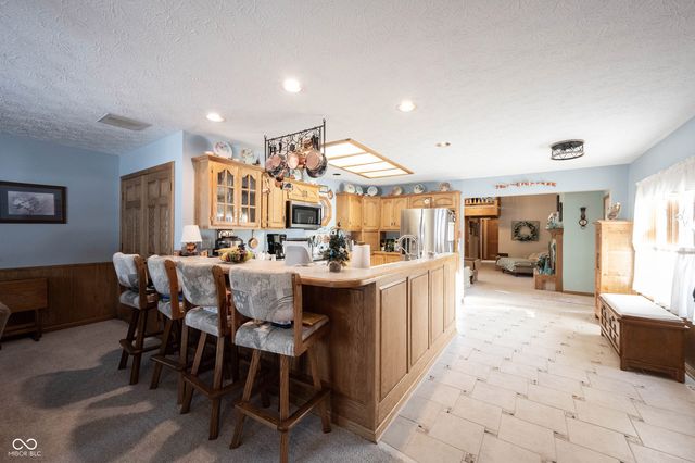 5179 W Blue Bell Drive, New Palestine, IN 46163