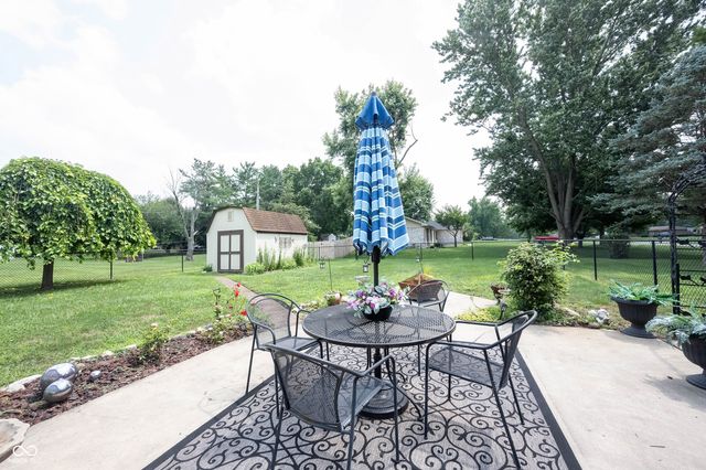 5179 W Blue Bell Drive, New Palestine, IN 46163