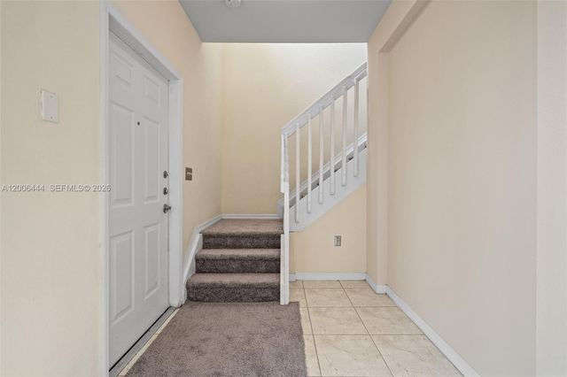 627 E Mowry Ct, Homestead, FL 33030