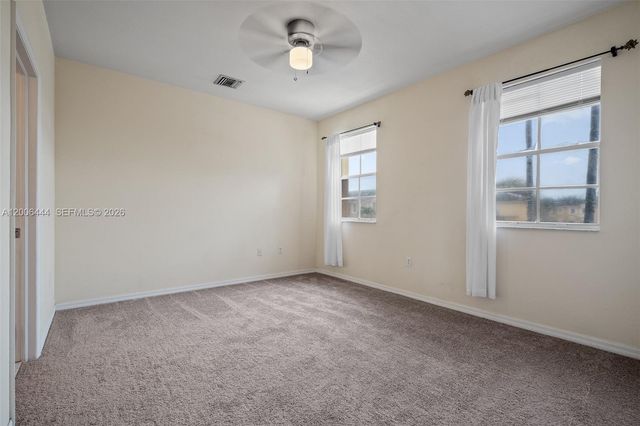 627 E Mowry Ct, Homestead, FL 33030