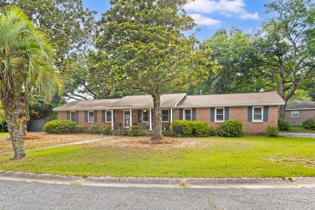 5301 Helene Drive, North Charleston, SC 29418