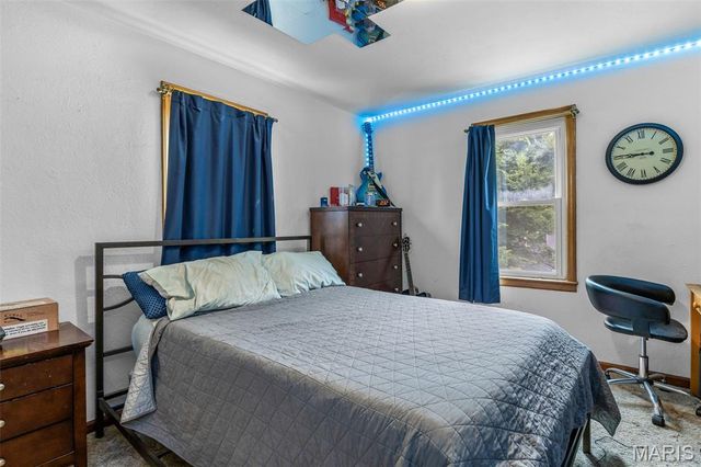1112 N 3rd Street, Festus, MO 63028