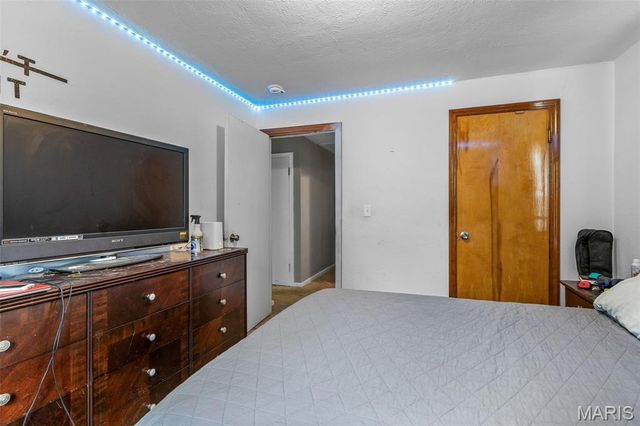 1112 N 3rd Street, Festus, MO 63028