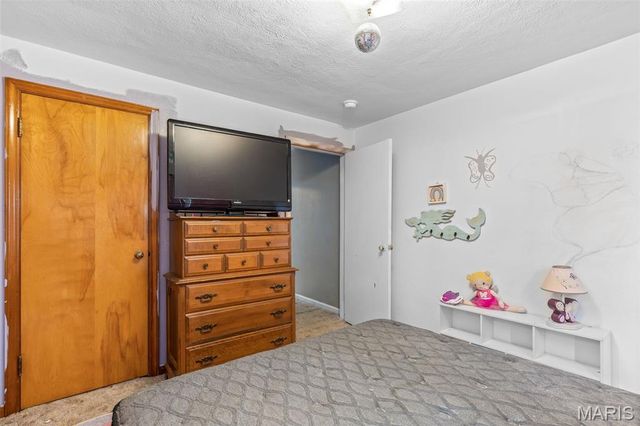 1112 N 3rd Street, Festus, MO 63028