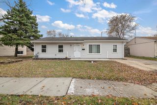 4301 Greenbrier Lane, Richton Park, IL 60471