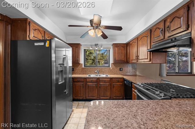 41319 Julie Court, Clinton Township, MI 48038