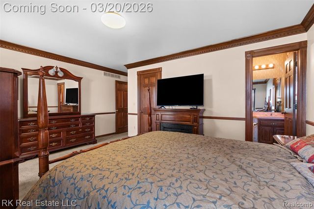 41319 Julie Court, Clinton Township, MI 48038