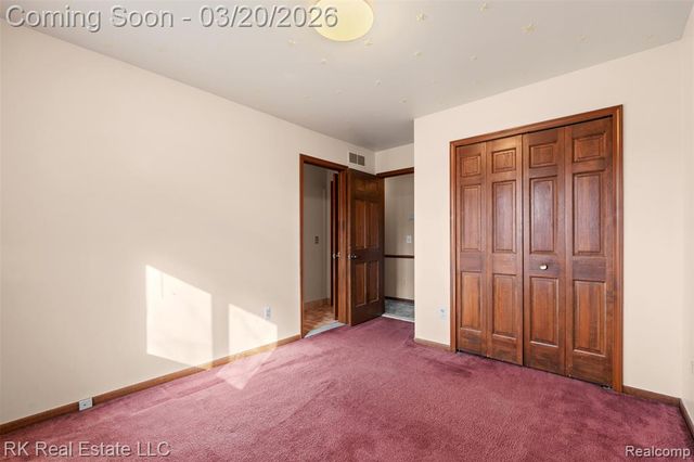 41319 Julie Court, Clinton Township, MI 48038