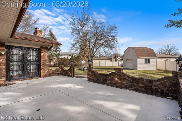 41319 Julie Court, Clinton Township, MI 48038