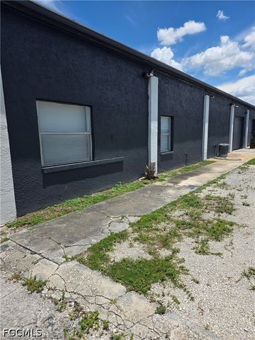 2830 Saint Charles ST S, Fort Myers, FL 33916