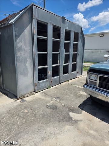 2830 Saint Charles ST S, Fort Myers, FL 33916
