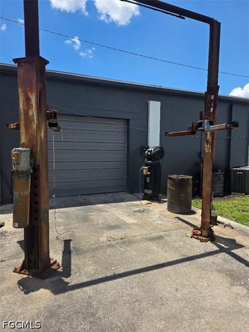 2830 Saint Charles ST S, Fort Myers, FL 33916