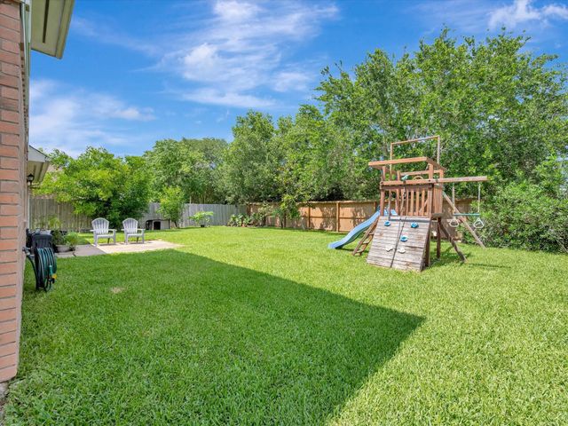 3526 Bay Ledge, Friendswood, TX 77546