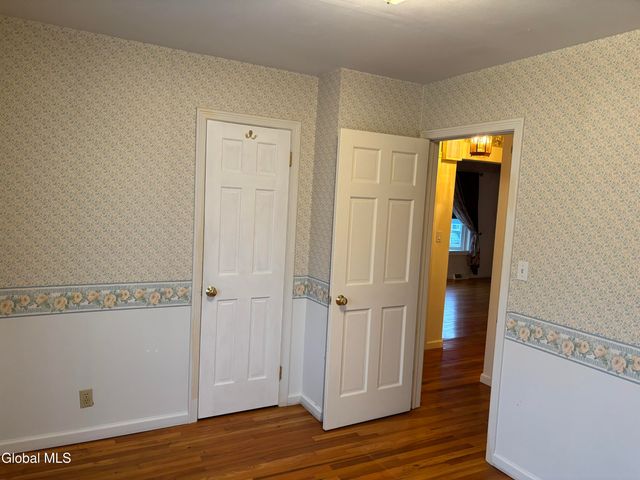 1 Elinor Place, Colonie, NY 12110