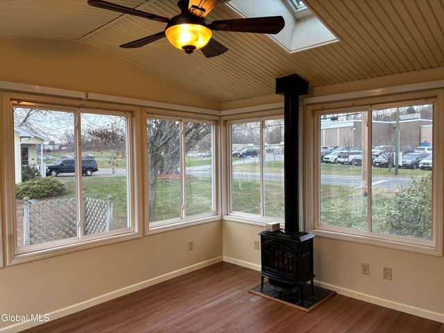 1 Elinor Place, Colonie, NY 12110