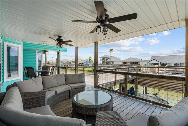 45 Dolphin Street, Bayou Vista, TX 77563