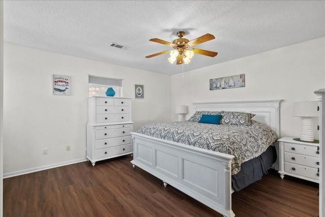 45 Dolphin Street, Bayou Vista, TX 77563