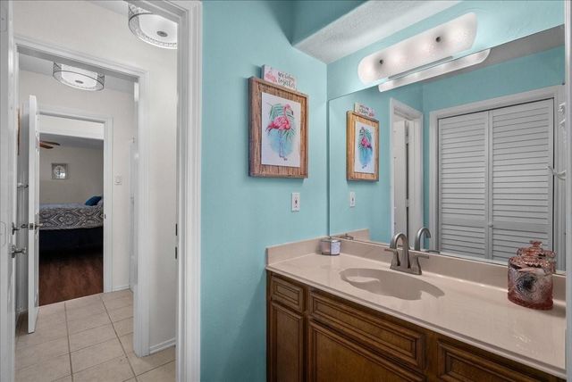 45 Dolphin Street, Bayou Vista, TX 77563