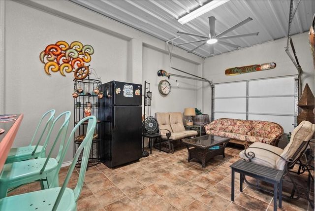 45 Dolphin Street, Bayou Vista, TX 77563