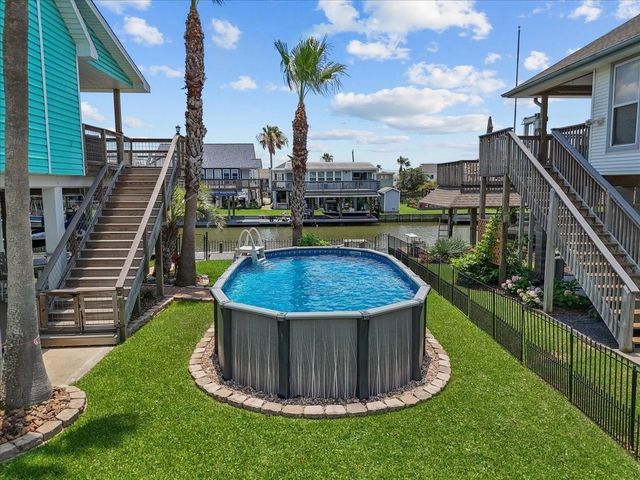 45 Dolphin Street, Bayou Vista, TX 77563