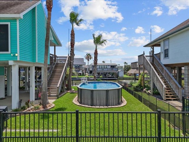 45 Dolphin Street, Bayou Vista, TX 77563