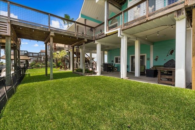 45 Dolphin Street, Bayou Vista, TX 77563